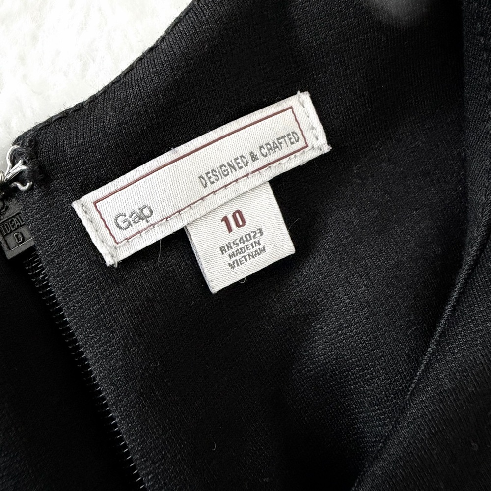 2014 GAP Ponte Black Fit and Flare Dress - Picture 6 of 8